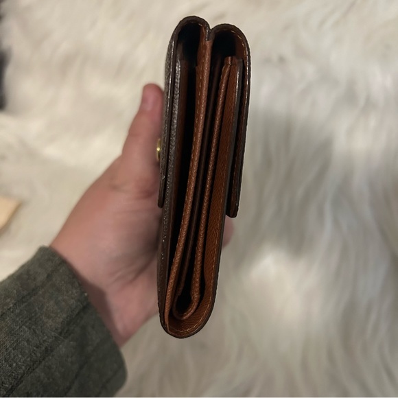 Authentic Louis Vuitton Elise Wallet - Picture 9 of 11